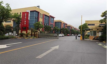 শুকনো টাইপ ট্রান্সফরমারের জন্য ইপোক্সি রজন ক্লিয়ার তরল হার্ডেনার 4